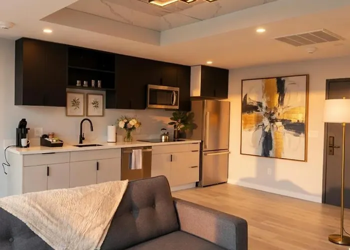 Aparthotel Stunning One Bedroom Penthouse With Views